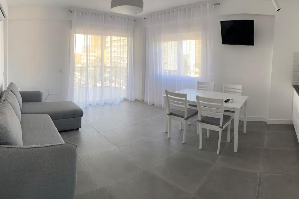 Apartamentos La Gaviota Рокетас-де-Мар Екстер'єр фото